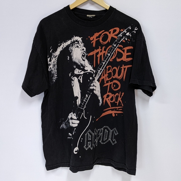 Vintage AC/DC T-Shirt, Angus Young AC/DC Graphic Tee XL 2004 - Picture 2 of 8